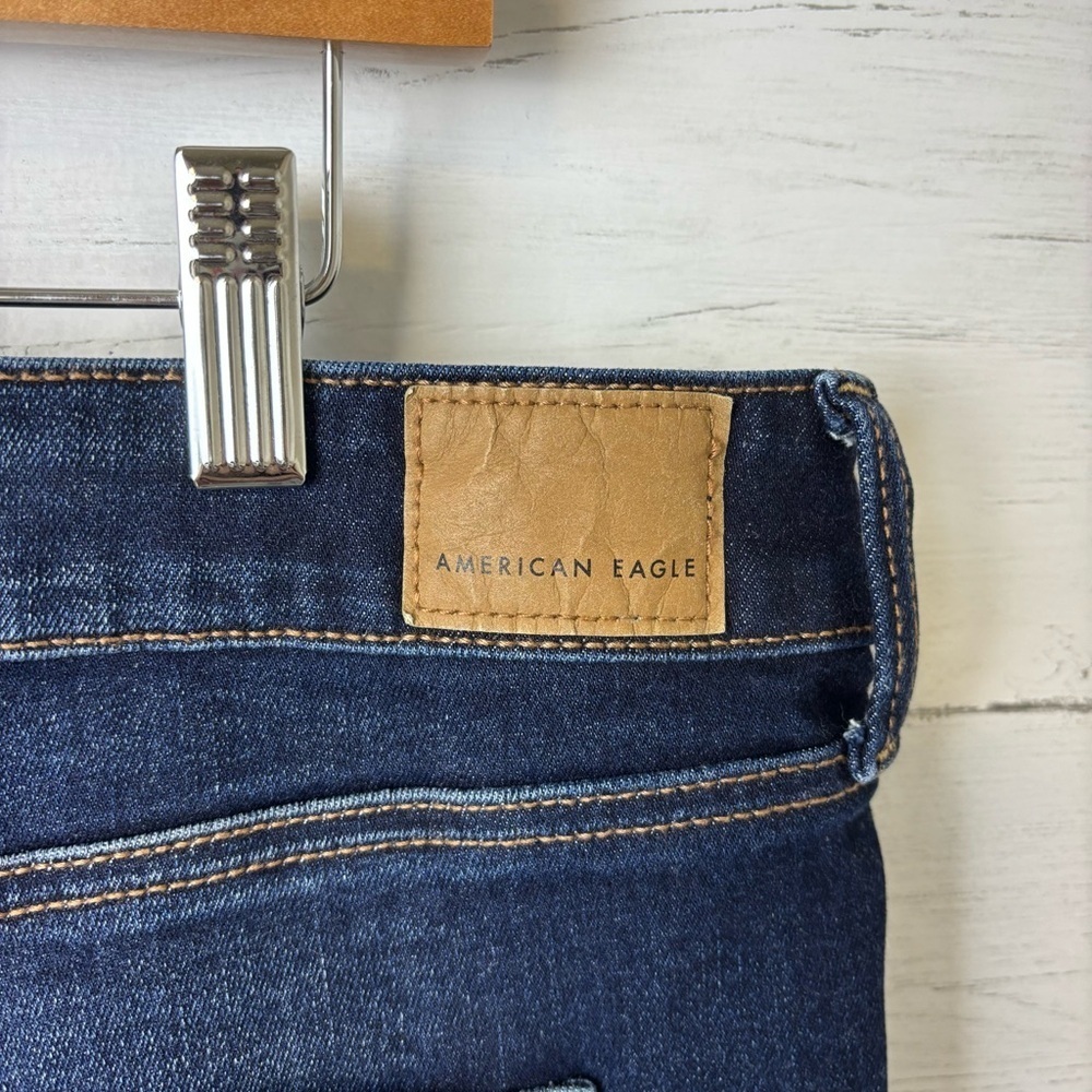 American Eagle Midi Cutoff Denim Shorts Dark Wash Distressed 18 - High Rise - Picture 4 of 11